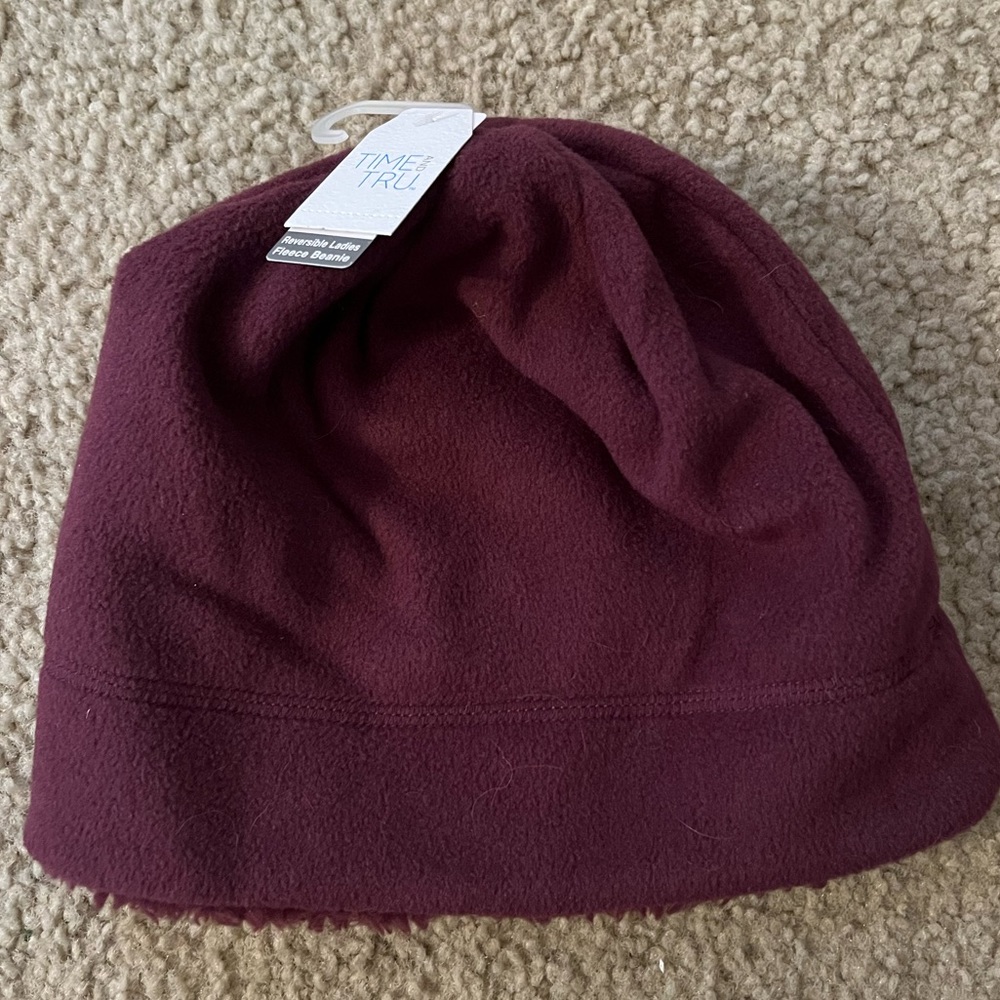 Reversible beanie